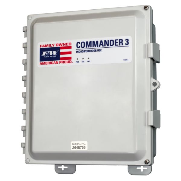 front view of the Commander 3